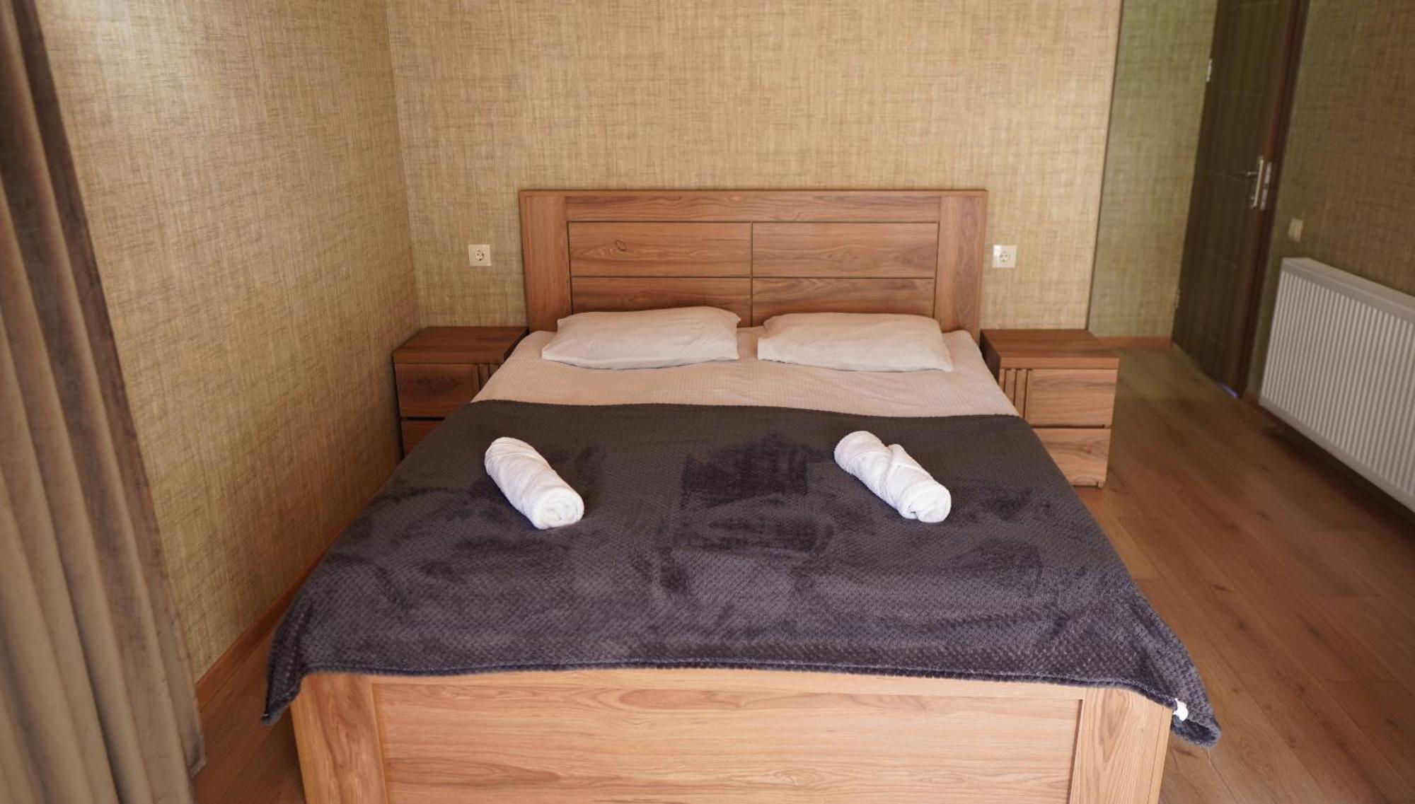 Archil And Nino Gigauri Guest House คัซเบกี ภายนอก รูปภาพ