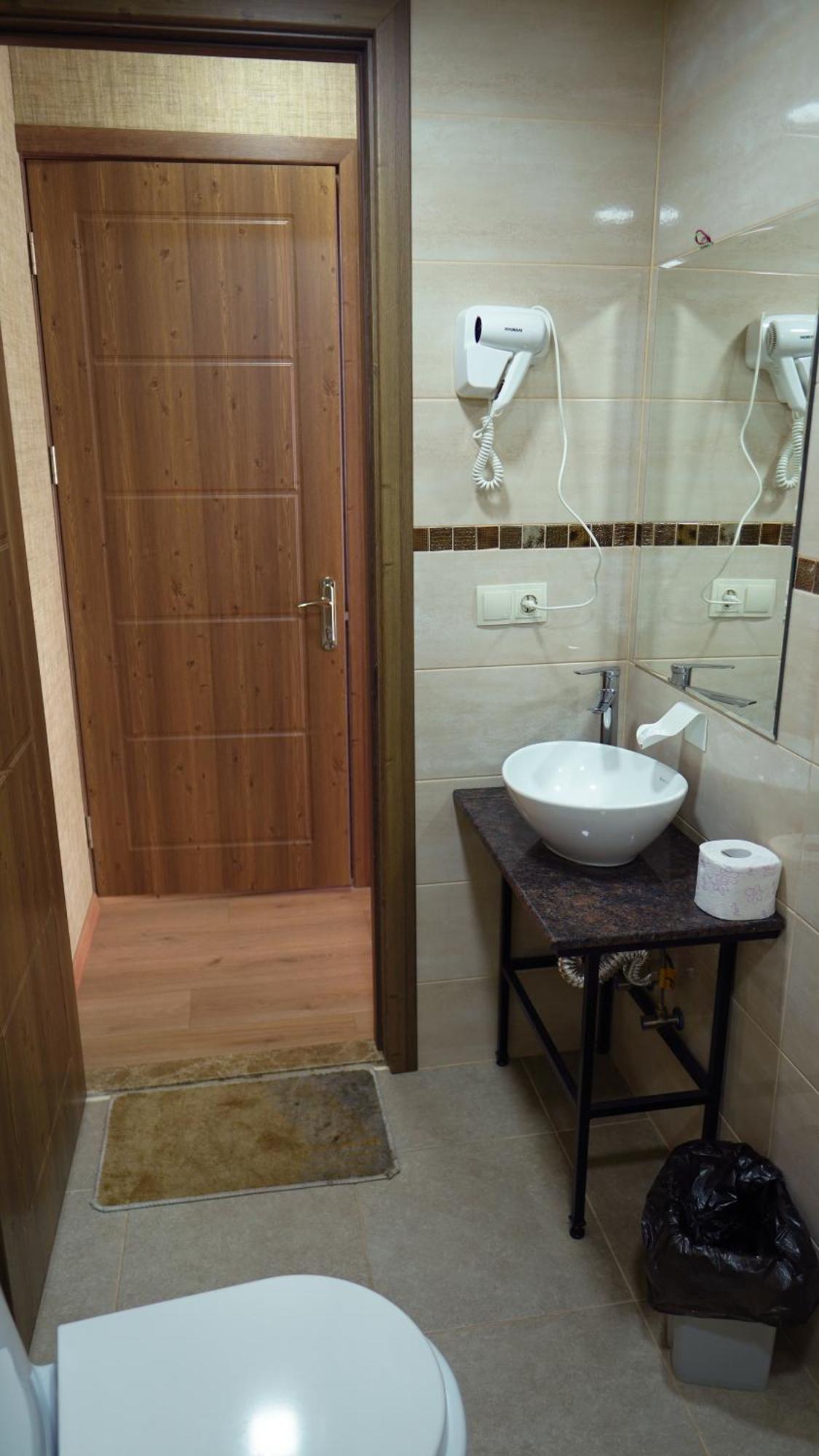 Archil And Nino Gigauri Guest House คัซเบกี ภายนอก รูปภาพ